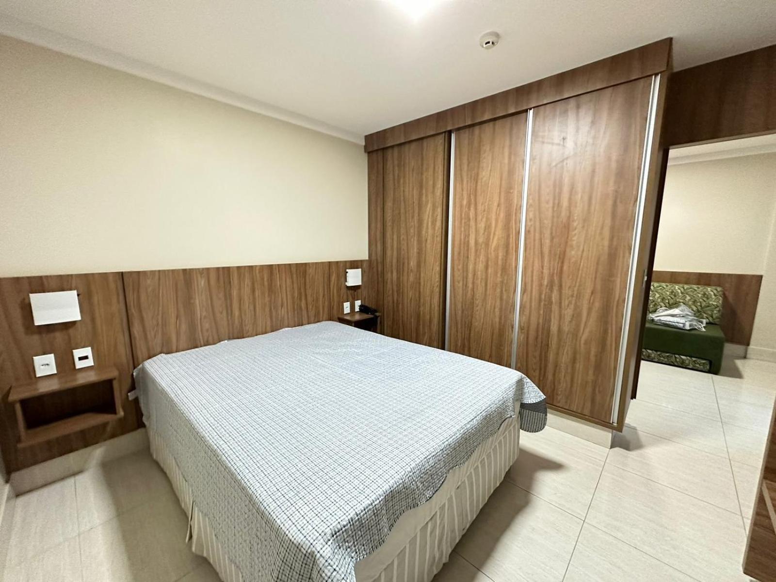 Piazza Diroma Com Acesso Ao Diroma Acqua Park - Via Caldas Apartamento *
